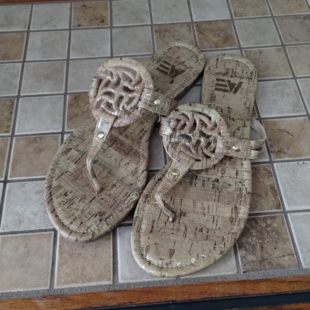 American Eagle By Payless Tan Cork Sandals Size 7 NWOT